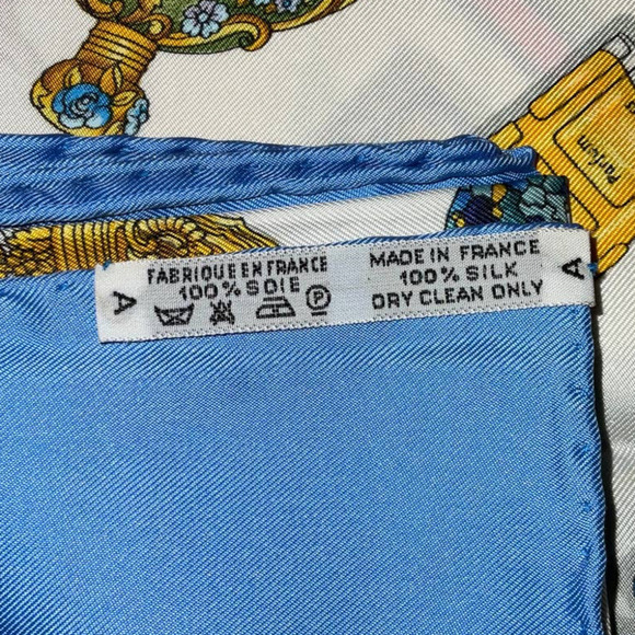 Hermes “Qu' Importe Le Flacon” 100% Silk Scarf 90cm Square NWT/BOX - Picture 14 of 16